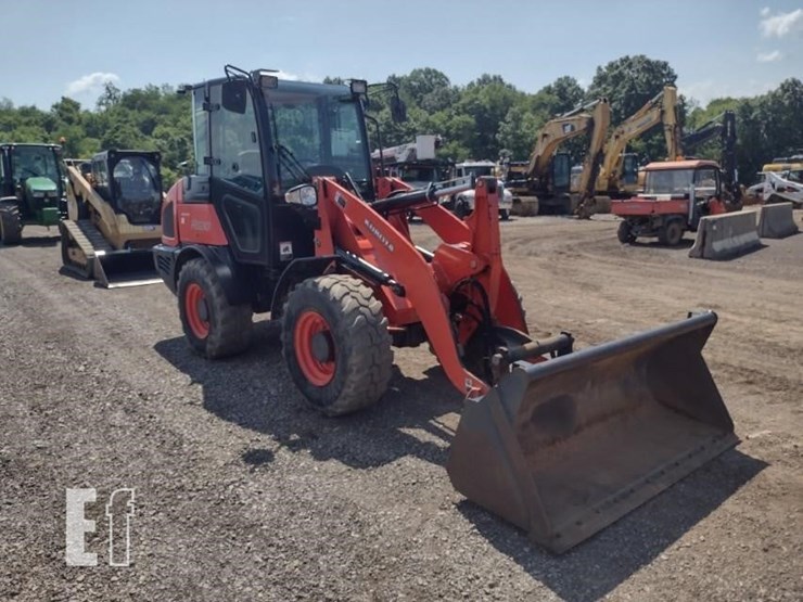 2018-kubota-r530-image-27