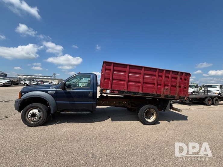 2006-ford-f450-image-19