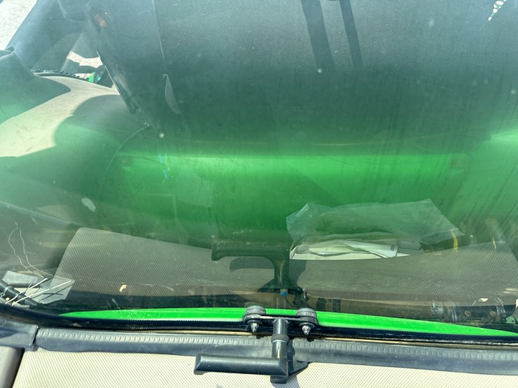 2018-john-deere-r4038-image-96