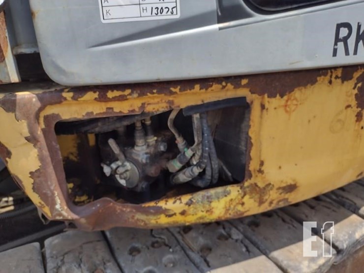 2007-komatsu-pc78mr-6-image-26