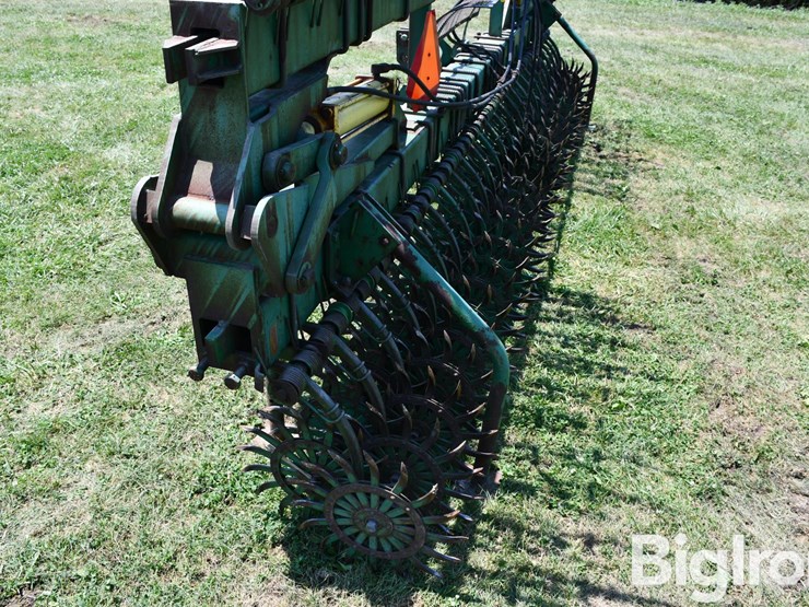 john-deere-28-image-15