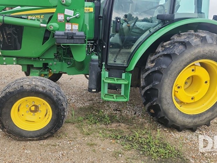 2021-john-deere-5075e-image-13