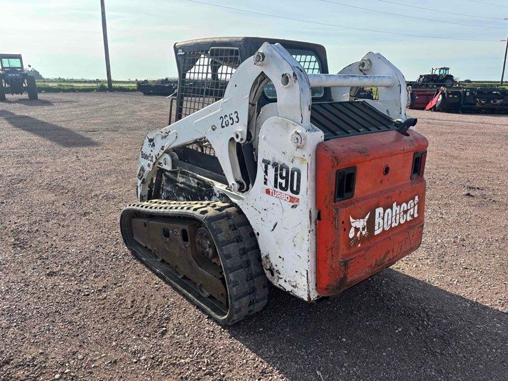 2005-bobcat-t190-image-4
