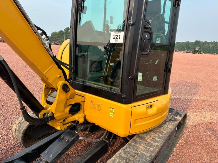 2020-caterpillar-303-image-26