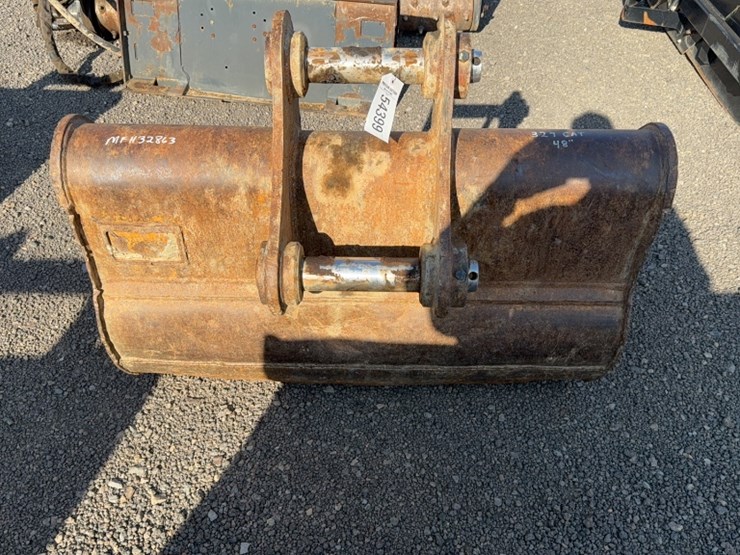 #2030-•-48"-excavator-smooth-bucket-image-3