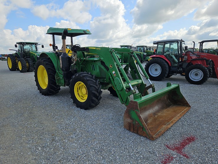 2017-john-deere-6120m-image-24