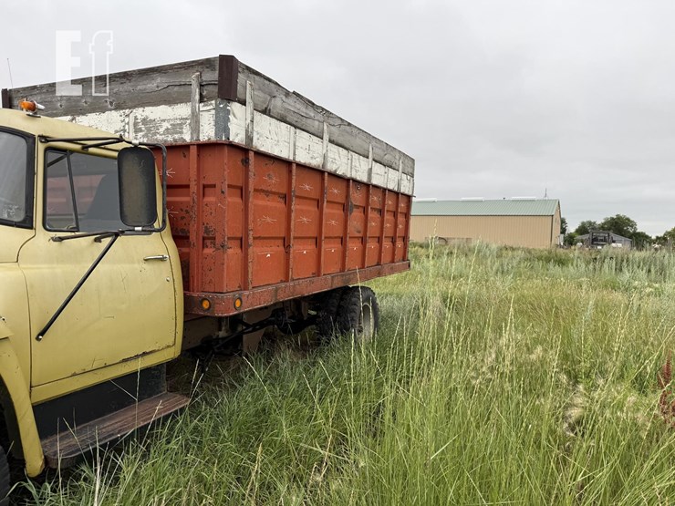1968-international-loadstar-image-3