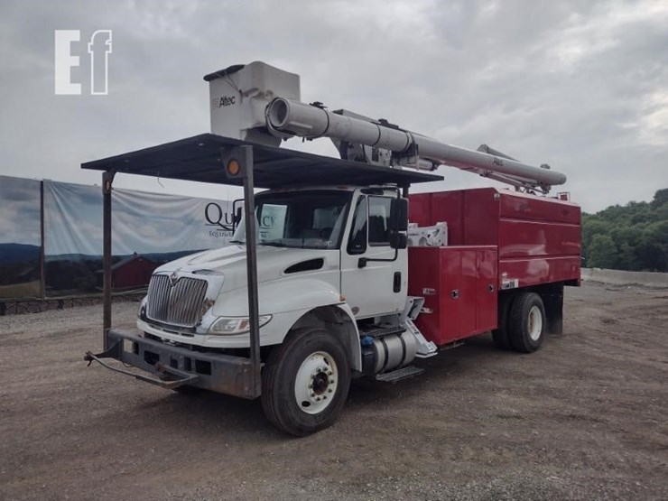 2017-international-durastar-4300-image-46