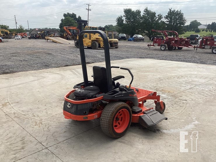 2015-kubota-z122e-image-4