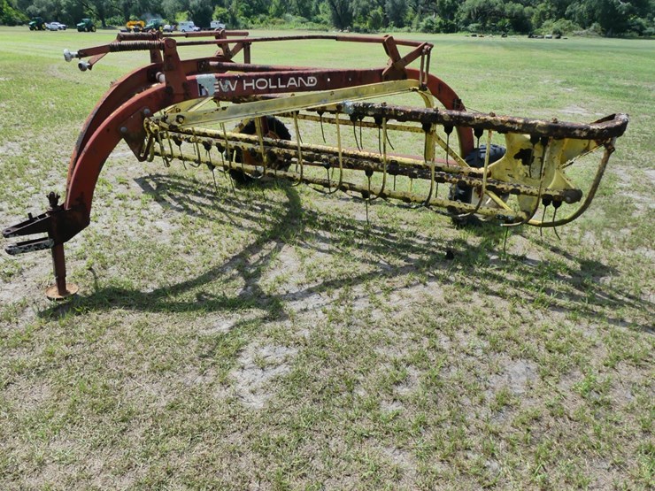 new-holland-258-image-1