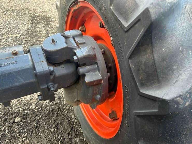2015-kubota-m5660su-image-20