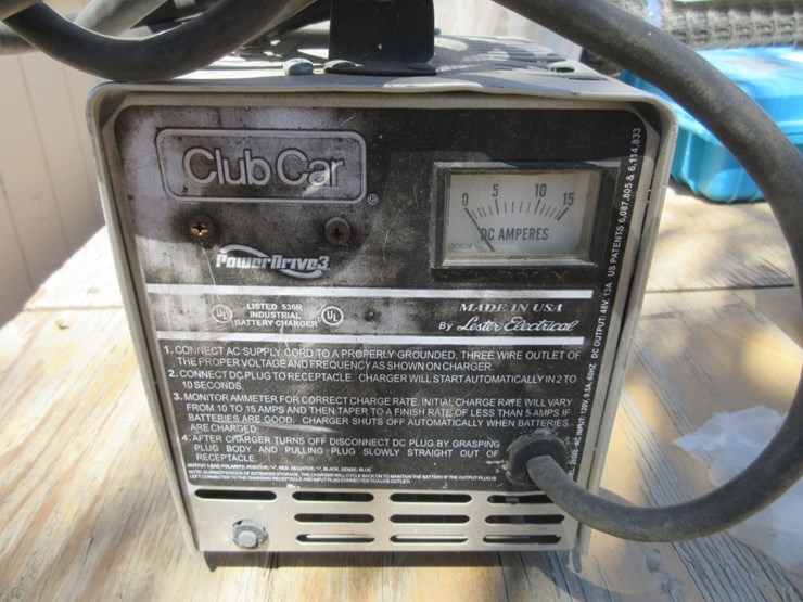 club-car-power-drive-3-electric-cart-charger-image-12