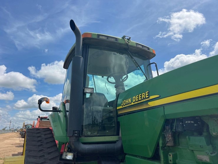 john-deere-8410t-image-18