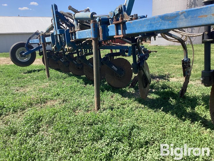 9-shank-folding-anhydrous-applicator-image-20