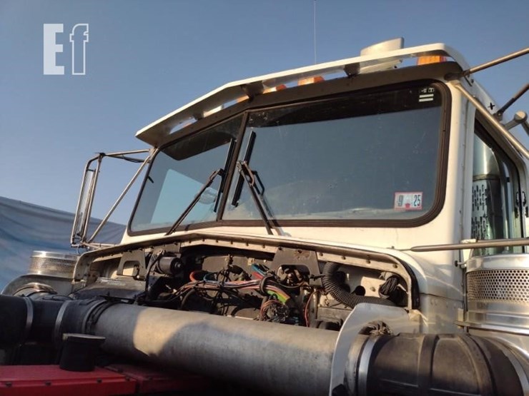 1999-kenworth-w900-image-59