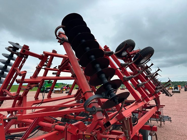 case-ih-4200-image-33