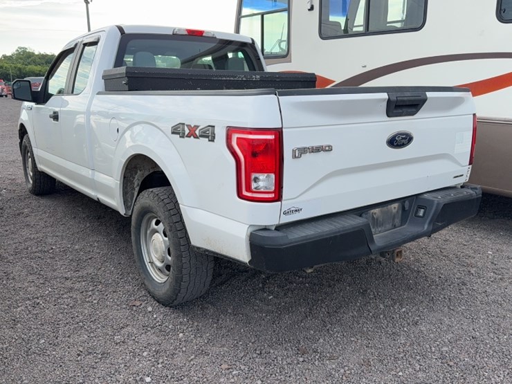 2015-ford-f150-image-11