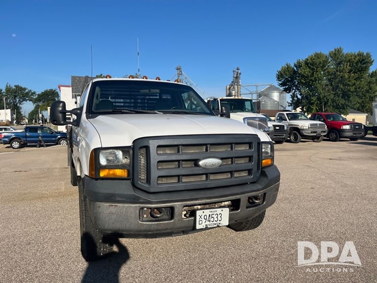 2006-ford-f350-image-5