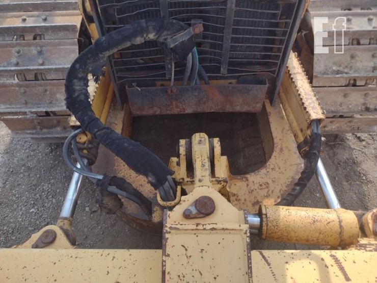 deere-550h-lt-image-14