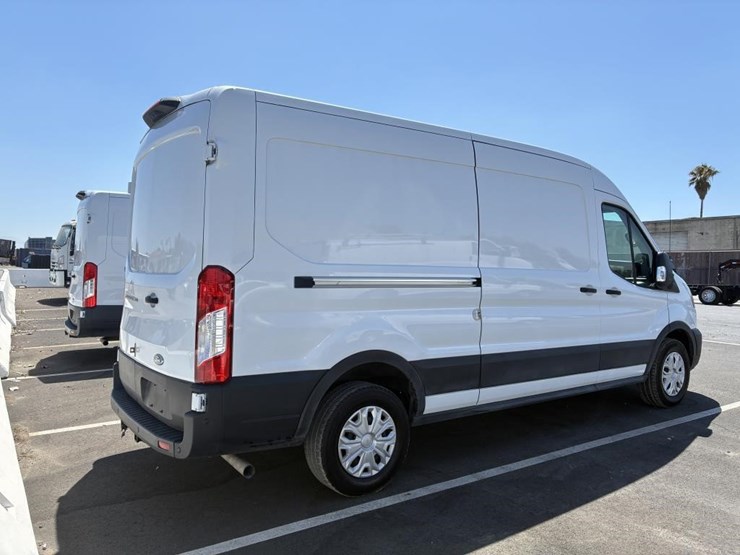 2021-ford-transit-image-3