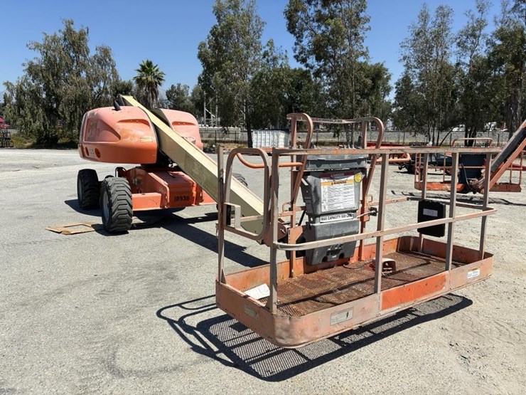 2007-jlg-400s-image-2