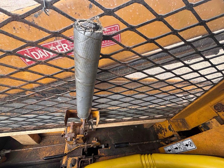 hydra-mac-inc.-1300-skid-steer-image-17