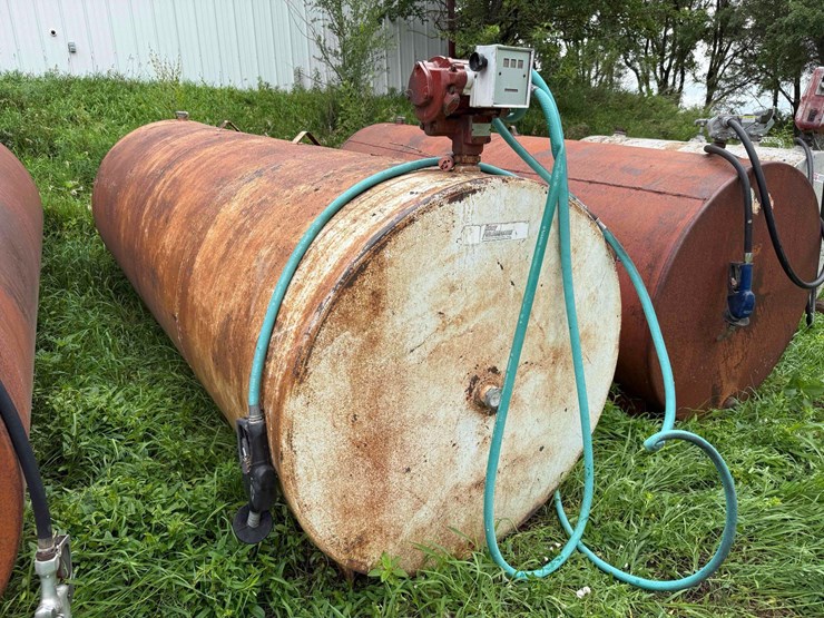 1000-gallon-fuel-barrel-image-1