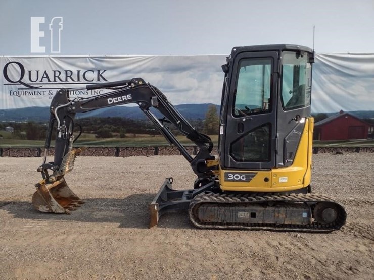 2022-deere-30g-image-1