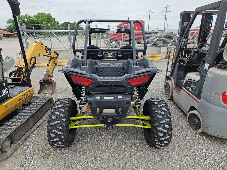 #201774-•-2018-polaris-rzr1000-xp-utv-image-14