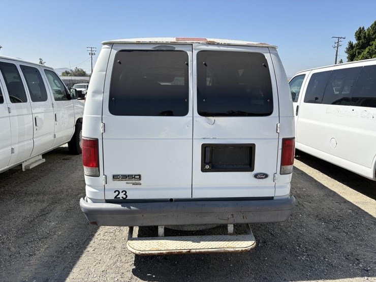 2006-ford-e350-image-6