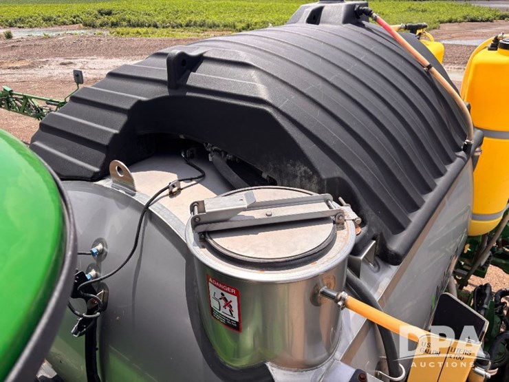 2017-john-deere-r4045-image-114