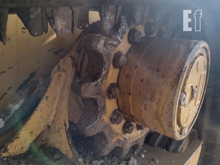 2022-caterpillar-259d3-image-21