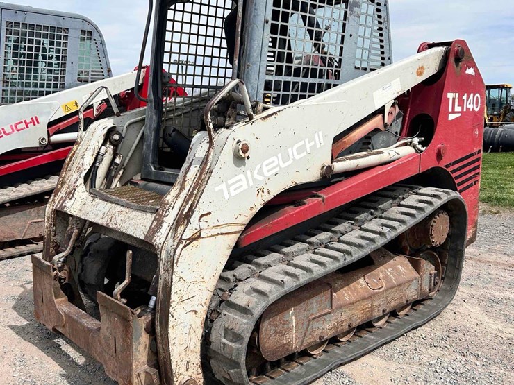 takeuchi-tl140-image-1