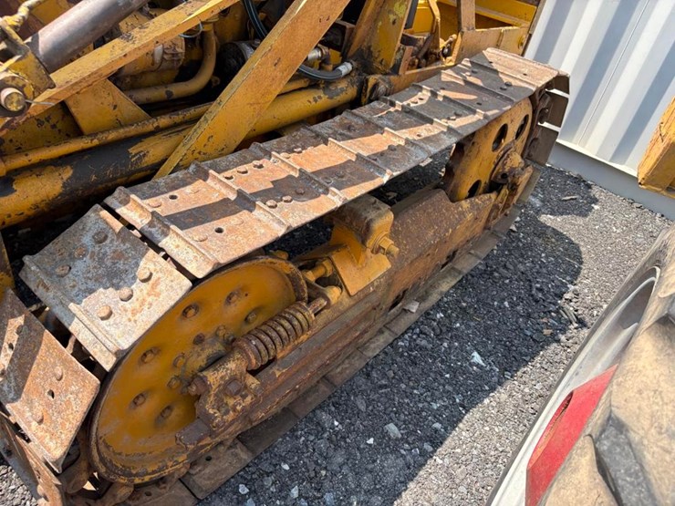 ware-crawler-hgh-loader-image-13