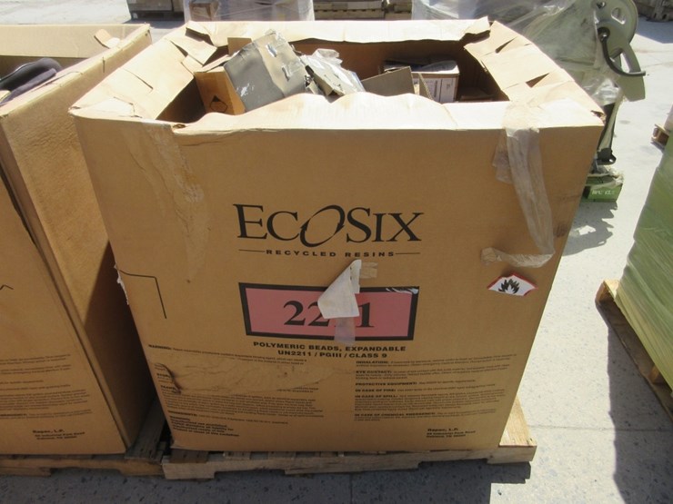 (2)-pallets-of-misc-automotive-accessories,-image-8