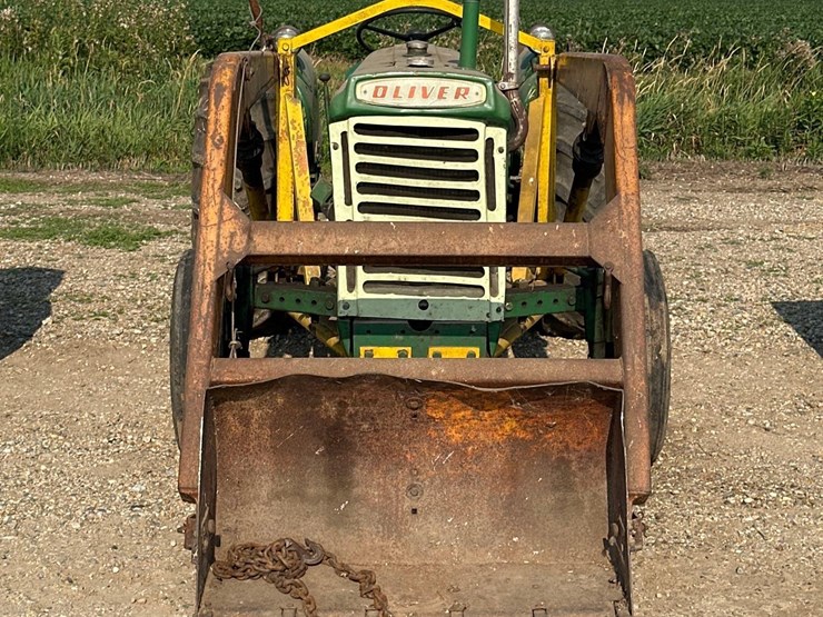 oliver-550-image-2