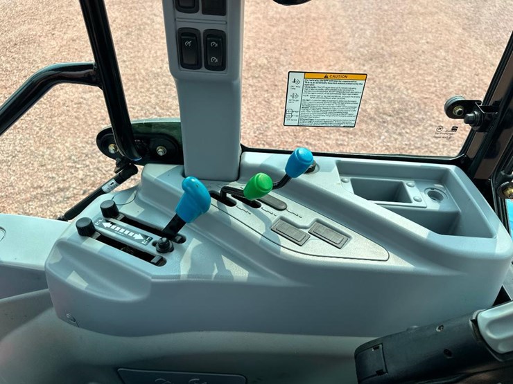 2020-new-holland-boomer-40-image-49