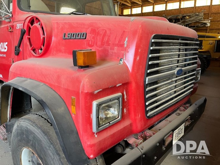 1995-ford-l9000-image-15
