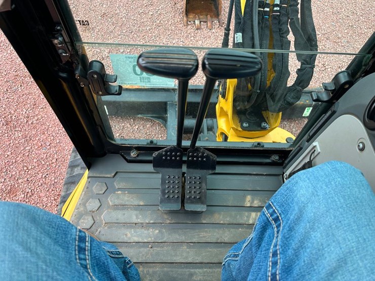2019-caterpillar-303.5e2-cr-image-61