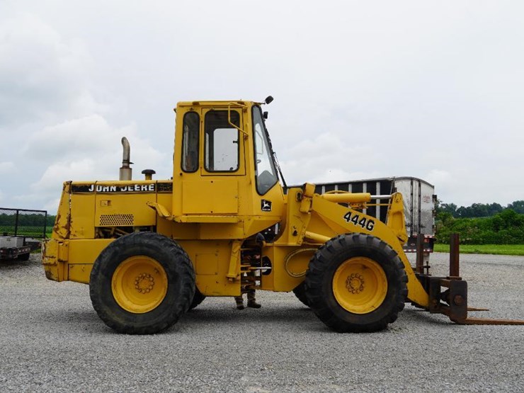 deere-444g-image-3