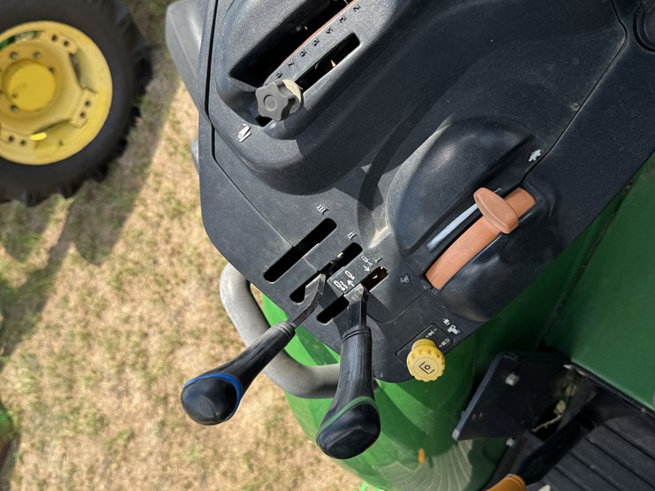 2021-john-deere-5090m-image-11