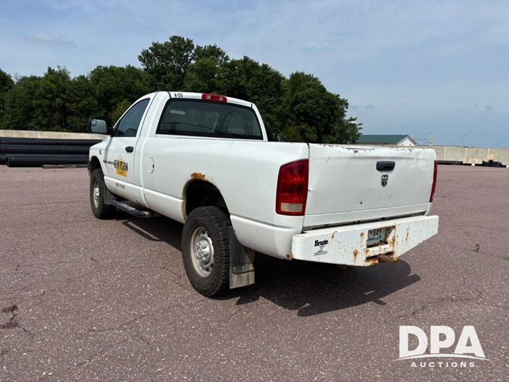 2006-dodge-ram-2500-image-15