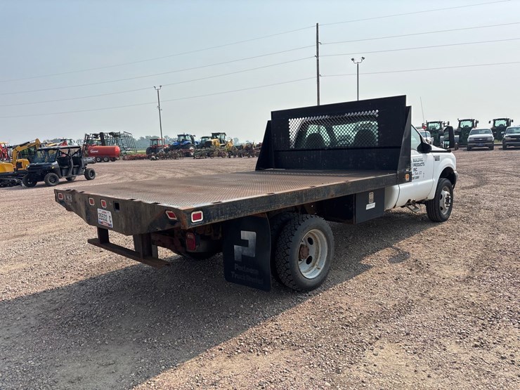2002-ford-f550-image-3