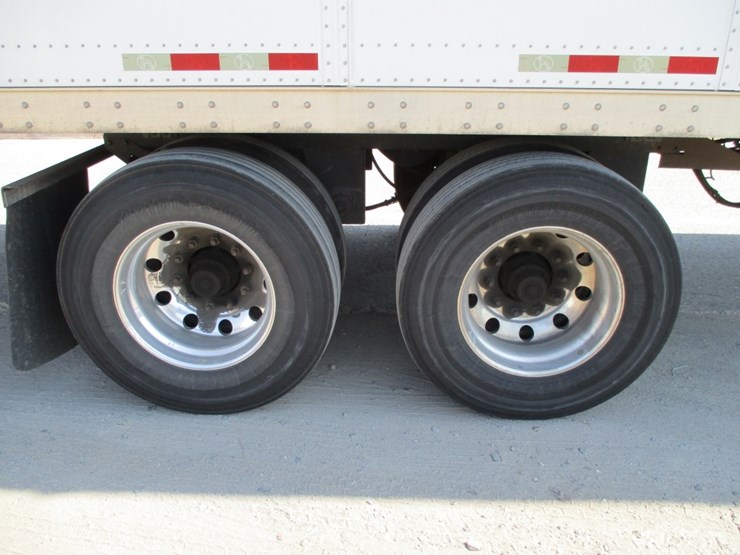 2015-great-dane-t/a-van-trailer,-image-9