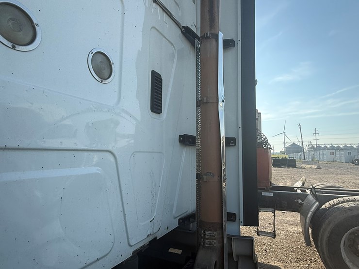 2010-international-prostar-image-23