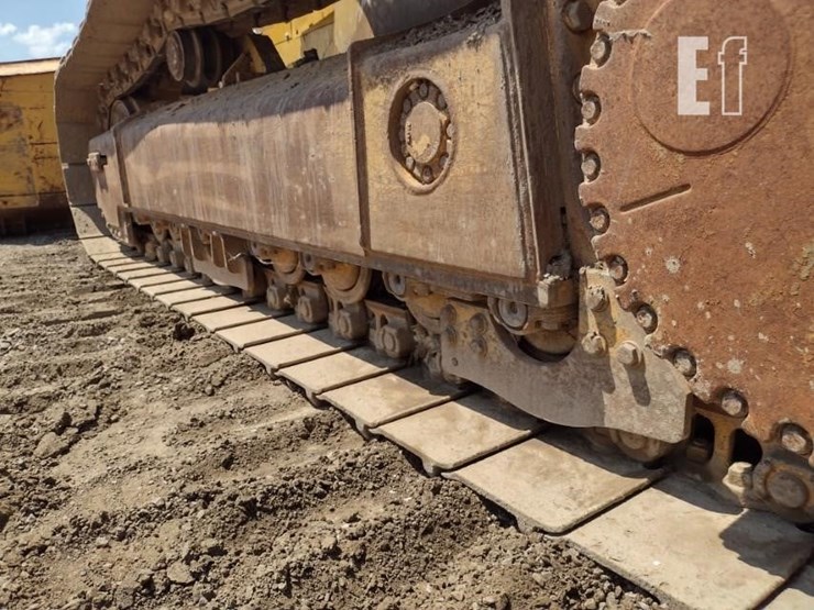 2019-deere-750k-lgp-image-25