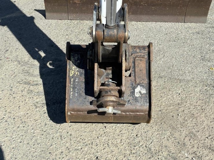 2020-bobcat-e20-image-9