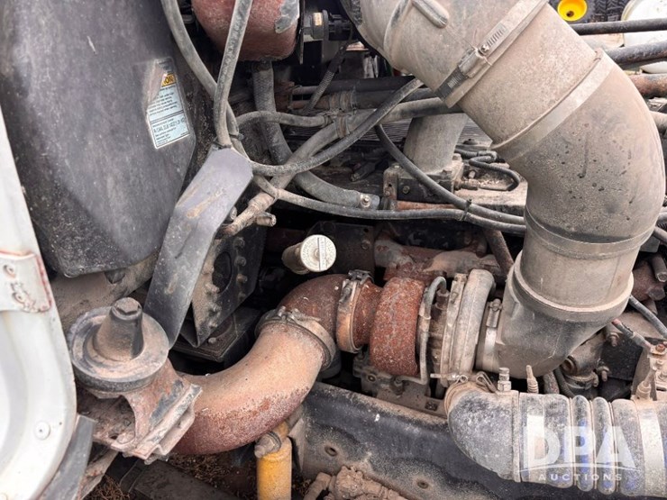 2000-freightliner-truck-(gp11021,-unit-398)-image-65