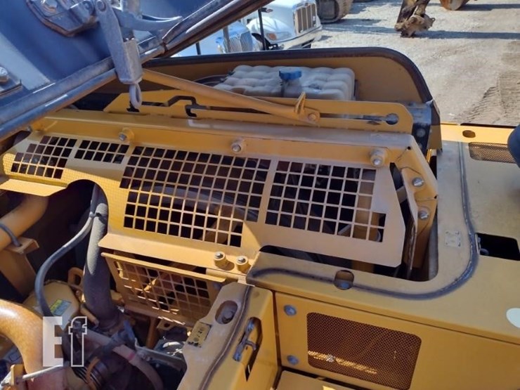 2011-caterpillar-336e-image-54