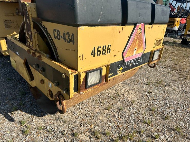 caterpillar-cb-434-image-20